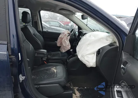 2017 Jeep Compass Latitude 4X4 from USA, damaged, VIN 1C4NJDEB7HD110780